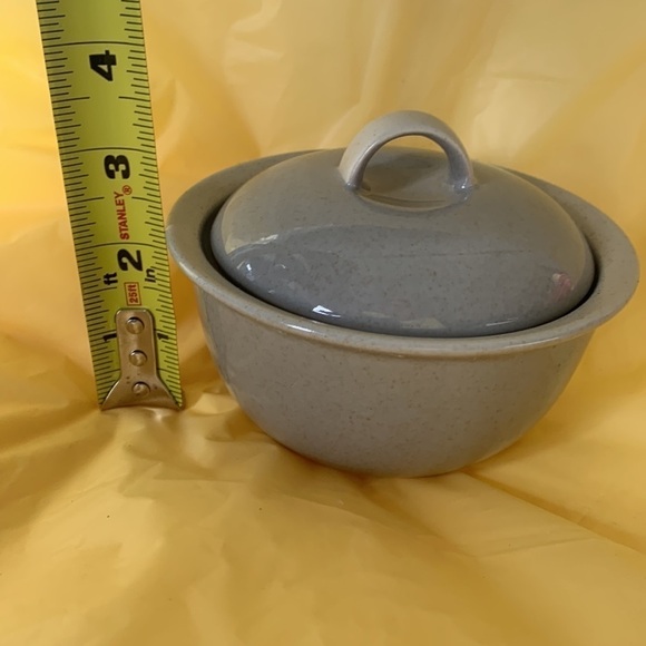 MIKASA stone craft bowl with lid - Picture 4 of 5